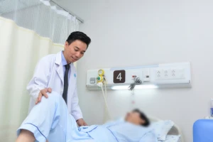 Báo động: Ung thư trực tràng ngày càng trẻ hóa