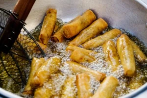 7 món ăn nên hạn chế trong mùa hè