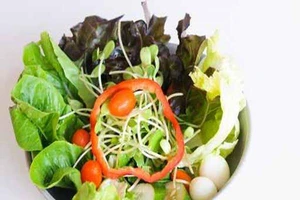 Ăn chay lâu ngày làm tăng nguy cơ ung thư ruột, tim mạch