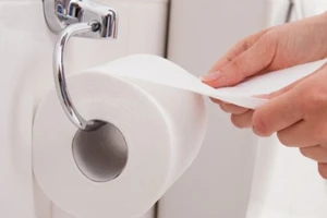 4 mối nguy hiểm rình rập trong giấy vệ sinh