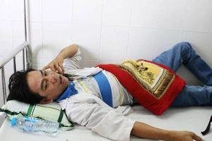 Bệnh nhân 'tố' bị bảo vệ bệnh viện đánh, chích điện