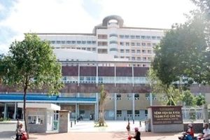 Bác sĩ chịu nhiều áp lực, thậm chí là từ báo chí 