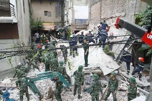 Sập nhà 4 tầng ở Hà Nội: Người dân xung quanh đã cảnh báo