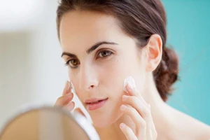 Dùng 5 mẹo này để trị khô da mùa lạnh