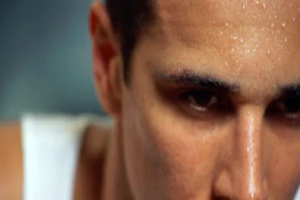 Đoán bệnh qua vị trí đổ mồ hôi trên cơ thể