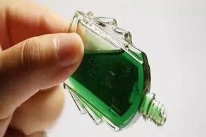 Chết vì dùng dầu gió sai cách