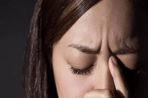 7 dấu hiệu nguy hiểm từ những cơn đau đầu bất thường