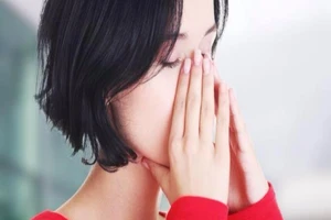 Cảnh giác 7 căn bệnh 'ăn theo' khi bị cảm lạnh kéo dài