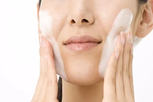 Các sản phẩm làm đẹp chuyên gia khuyên nên tránh xa