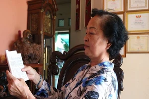 Những tháng ngày lịch sử trong kí ức của cô dân y nhỏ