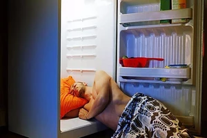 12 mẹo ngủ ngon khi trời nóng hầm hập 40 độ C