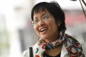 Ngạc nhiên trước tiếng hát của MC Thảo Vân