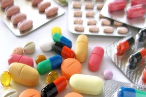 Hàng chục ngàn trẻ chết do thuốc giả, kém chất lượng