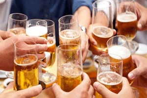 Phân biệt say rượu, ngộ độc rượu và cách xử trí