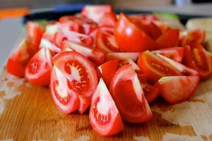 8 thực phẩm lành mạnh ăn sai cách có thể gây nguy hiểm