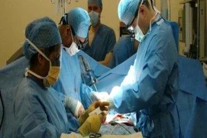 Ca ghép dương vật từ người cho đã chết đầu tiên trên thế giới