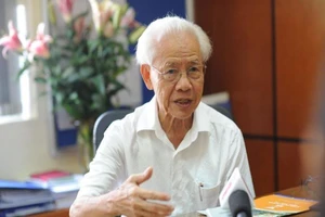 GS Hồ Ngọc Đại nói về cách đánh vần tiếng Việt kiểu lạ