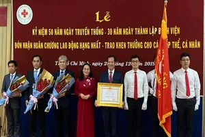 Bệnh viện Nhân dân 115 đón nhận 7 kỷ lục Việt Nam