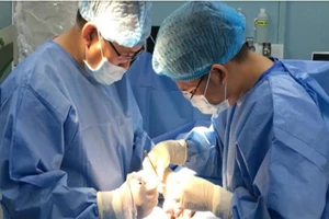 Thắt ống dẫn tinh xong có thành ‘công công’?