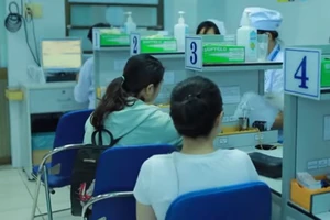 Thêm niềm tin từ những đổi thay ở bệnh viện công 