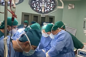 Báo động đỏ cứu sống nhiều bệnh nhân nguy kịch dịp nghỉ lễ 30-4 và 1-5