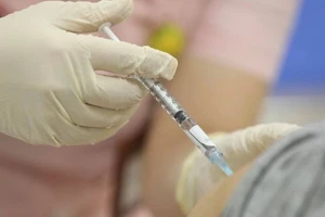 Vaccine phòng bệnh bạch hầu hiệu quả trong bao lâu?