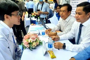 Nhiều bệnh viện ở TP.HCM cần tuyển dụng bác sĩ 