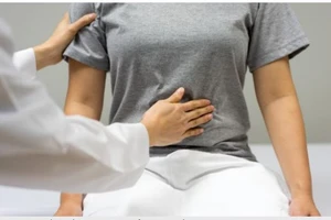 Thường xuyên bị nóng bụng có phải bệnh không?