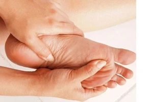 Bộ Y tế cảnh báo 3 loại dầu xoa bóp giả