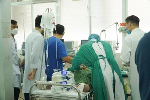 Người chồng trong vụ nghi phóng hỏa đốt vợ con đã tử vong