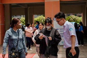 Với nhiều thay đổi trong tuyển sinh năm 2025 khiến không ít thí sinh gặp rắc rối khi biết kết quả. Trong ảnh: Thí sinh tham dự một kỳ thi để xét tuyển đại học năm 2025 tại TP.HCM.