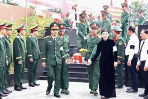  Truy điệu, an táng 30 hài cốt liệt sĩ hy sinh tại sân bay Lộc Ninh