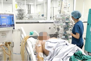 Diễn biến 5 ngày đáng sợ của 1 ca sốt xuất huyết nặng