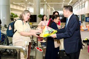 Năm 2026, TP.HCM đặt mục tiêu đón khoảng 11 triệu lượt khách quốc tế, 50 triệu lượt khách nội địa với tổng thu dự kiến 330.000 tỉ đồng. ẢNH: THU TRINH 