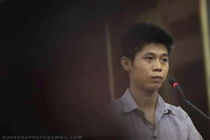 Chuyện nhóm trẻ mặc hàng hiệu và ánh mắt tử tù