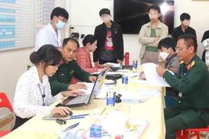 Bị phạt 11 triệu đồng vì không đi khám nghĩa vụ quân sự