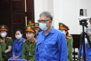 Cựu Giám đốc công an Đỗ Hữu Ca đã có mặt tại tòa