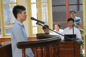 Vụ ông Chấn: VKS đề nghị phạt bị cáo Chung 12 năm tù