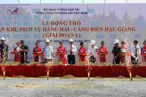 Cảng tổng hợp Vinalines Hậu Giang được khởi công