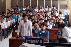 Vụ nhục hình Sóc Trăng: Luật sư ‘đào’ vào các tình tiết mâu thuẫn