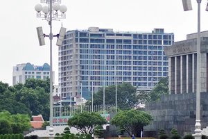 Làm rõ trách nhiệm người ‘làm ngơ’ vụ tòa nhà 8B Lê Trực