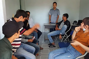 Không được thi, học viên vây trung tâm dạy nghề