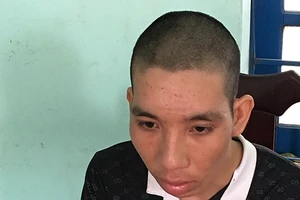 Nam thanh niên đưa người yêu 14 tuổi vào sống trong chòi rẫy