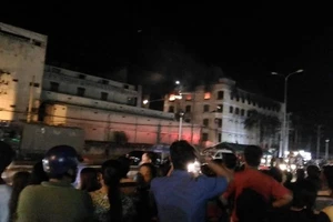 Vụ cháy ở Cần Thơ: Lửa bất ngờ bùng phát trở lại