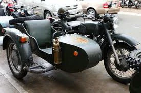 Va vào xe tải, 2 người quốc tịch Mỹ thương vong