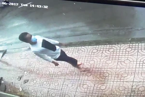 Trộm thản nhiên lấy xe ở Văn phòng luật sư