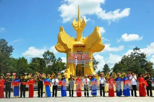 Khánh thành Đài tưởng niệm tại Khu di tích Tà Thiết