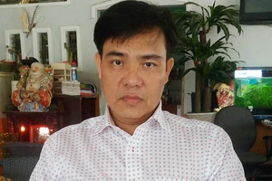 Tại ngoại, Chi cục phó QLTT Sóc Trăng xin đi làm