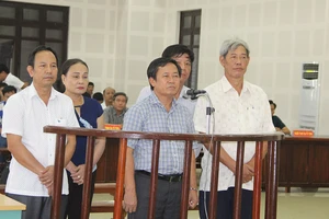 Cựu tổng cục trưởng Cảnh sát và kỳ án gỗ lậu