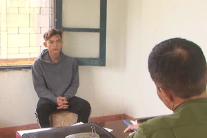 Nhậu xong vác gậy ra đường đánh người để giải khuây